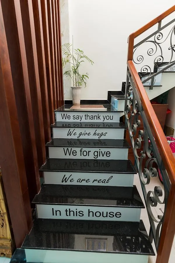 Lien'S Beach Hostel Da Nang